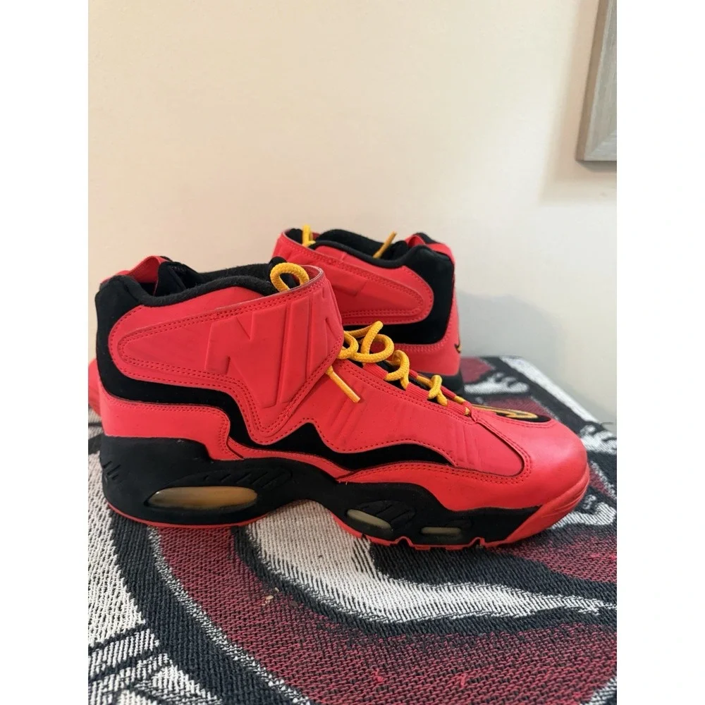 Nike Air Griffey Max 1 Men's Size 9 Red/ Black